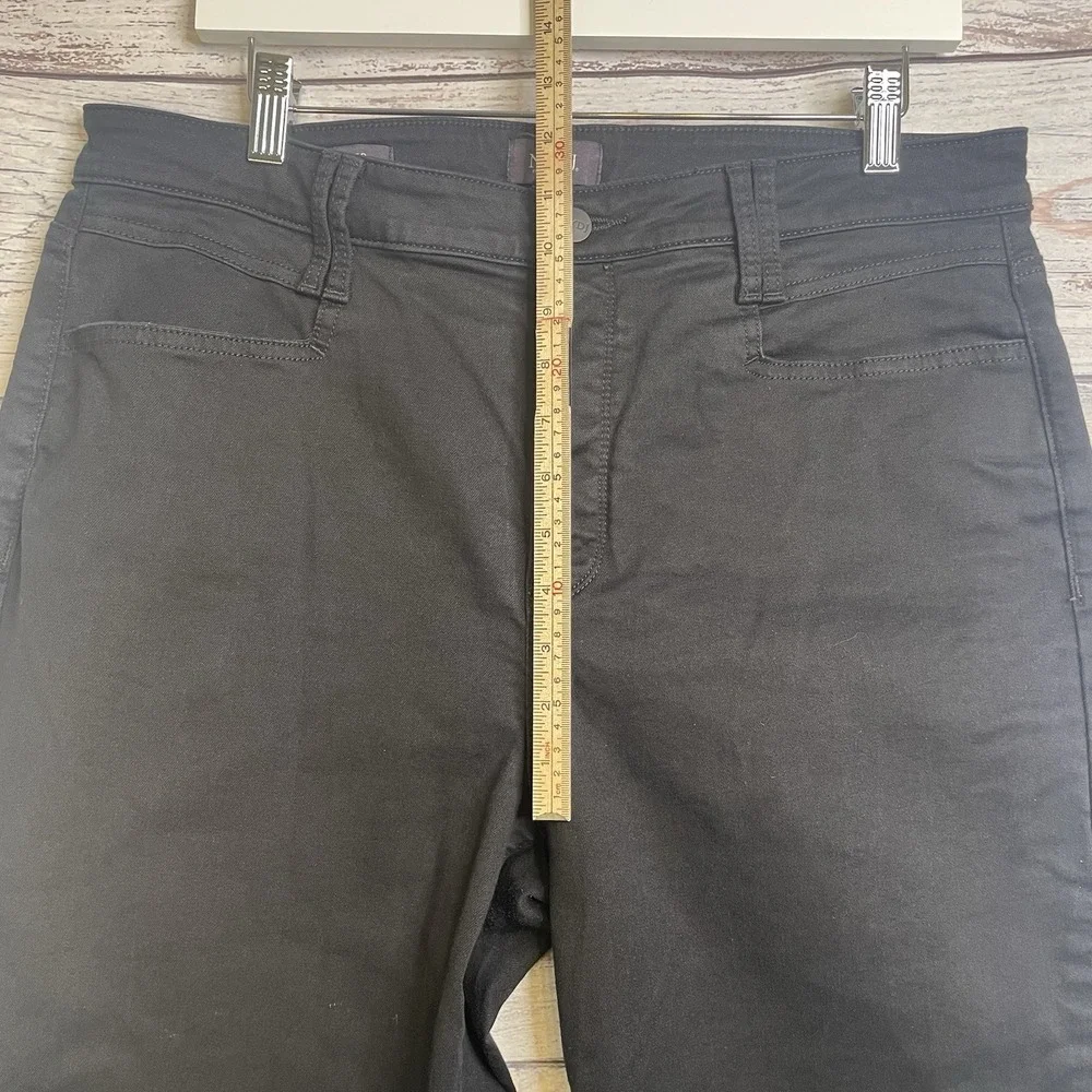 NYDJ Bailey Relaxed Jeans 14 Stretch Black Straight Leg Lift Tuck Ankle Jeans - Picture 15 of 16